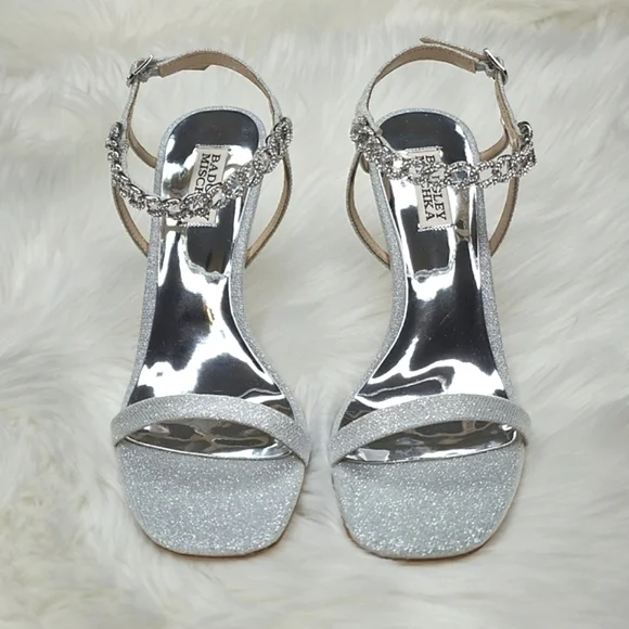 Badgley Mischka Kai Silver High Heels New In Box - Picture 11 of 17